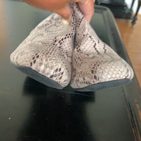 Old Navy boots size 10 - Picture 6 of 8